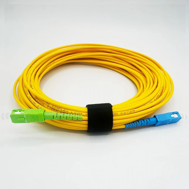 CABLE FIBRE OPTIQUE 20M